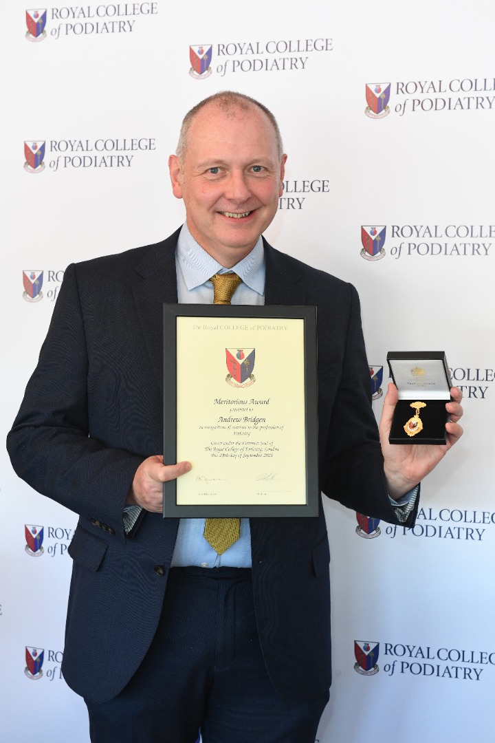 The_Royal_College_of_Podiatry_147 Andrew Brigden Awards Sept 21 web
